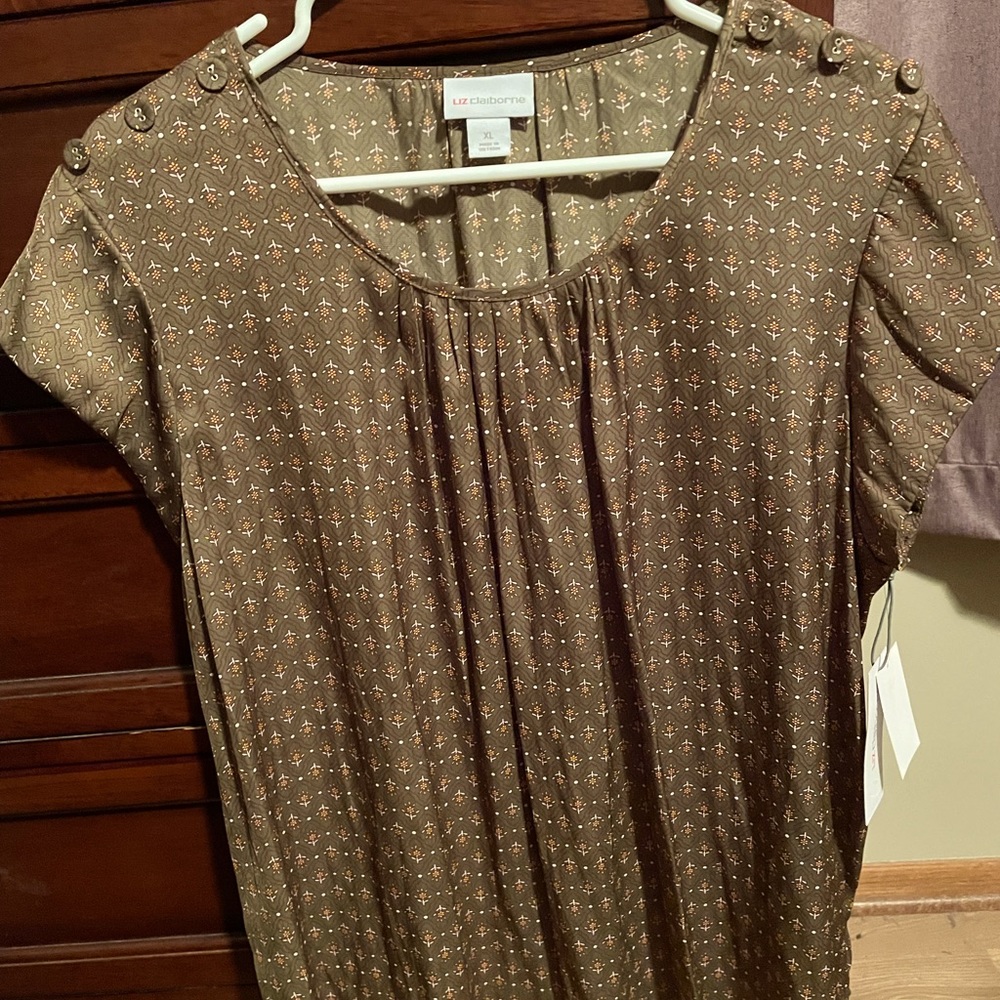 Brand new Liz Claiborne top